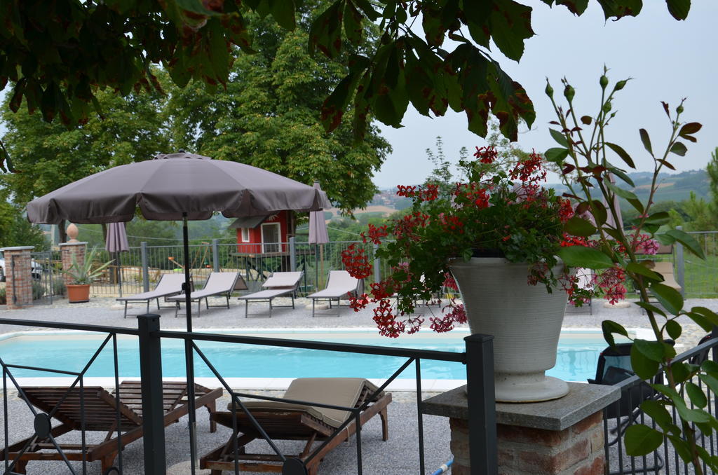 Hotel Cascina Castagneto CastellʼAlfero Zewnętrze zdjęcie
