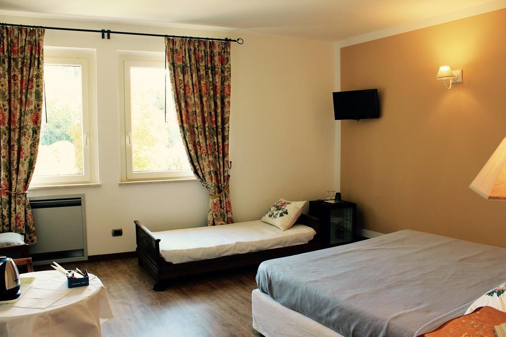 Hotel Cascina Castagneto CastellʼAlfero Zewnętrze zdjęcie