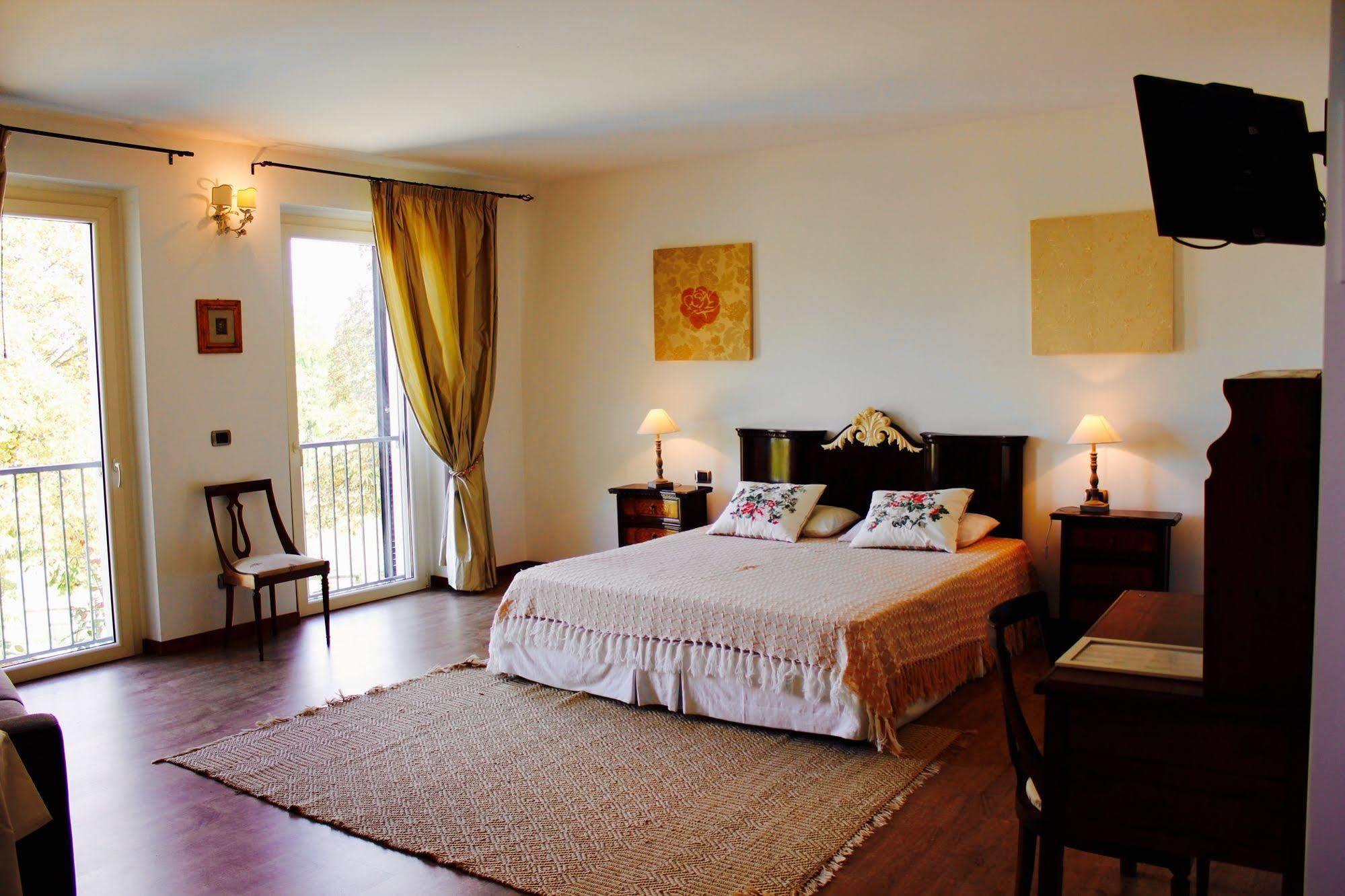 Hotel Cascina Castagneto CastellʼAlfero Zewnętrze zdjęcie