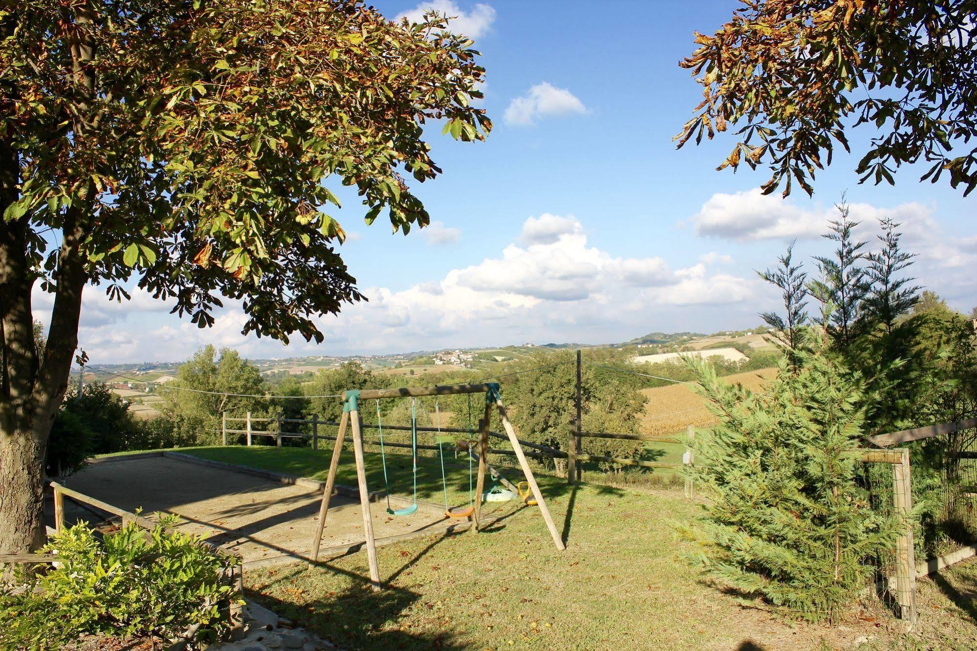Hotel Cascina Castagneto CastellʼAlfero Zewnętrze zdjęcie